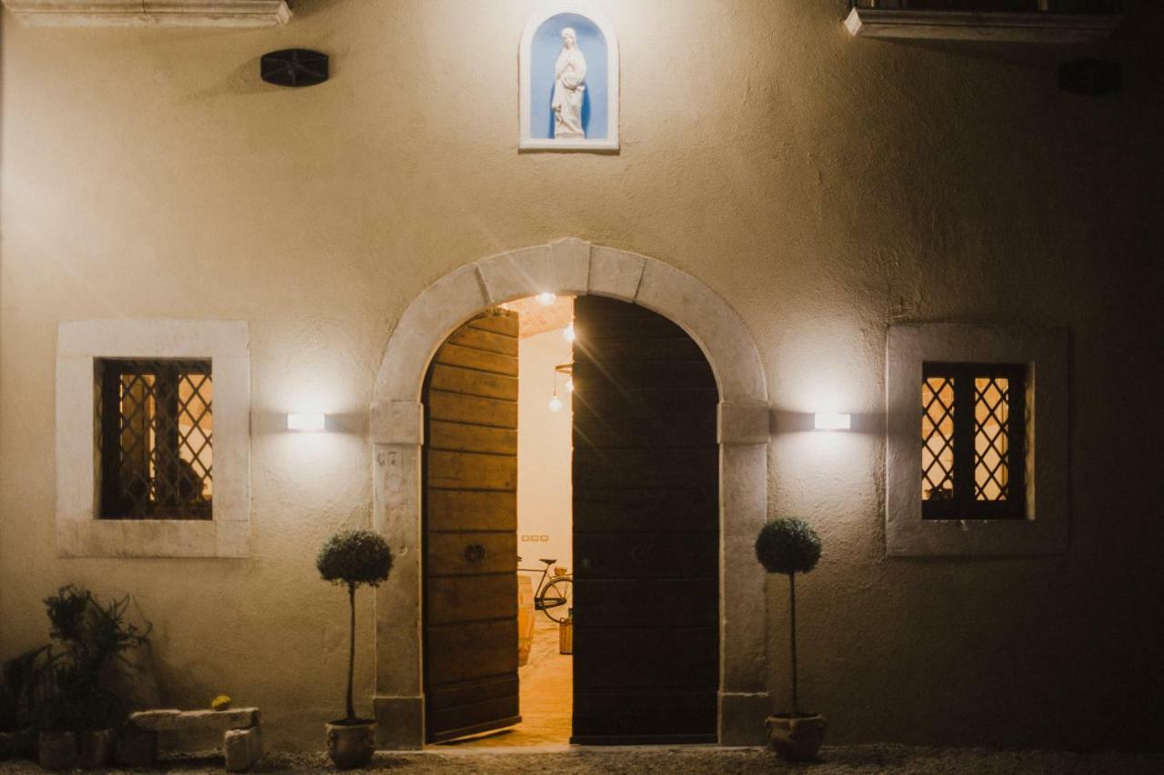 Dimora Dell'Arte Hotel Navelli Exterior photo